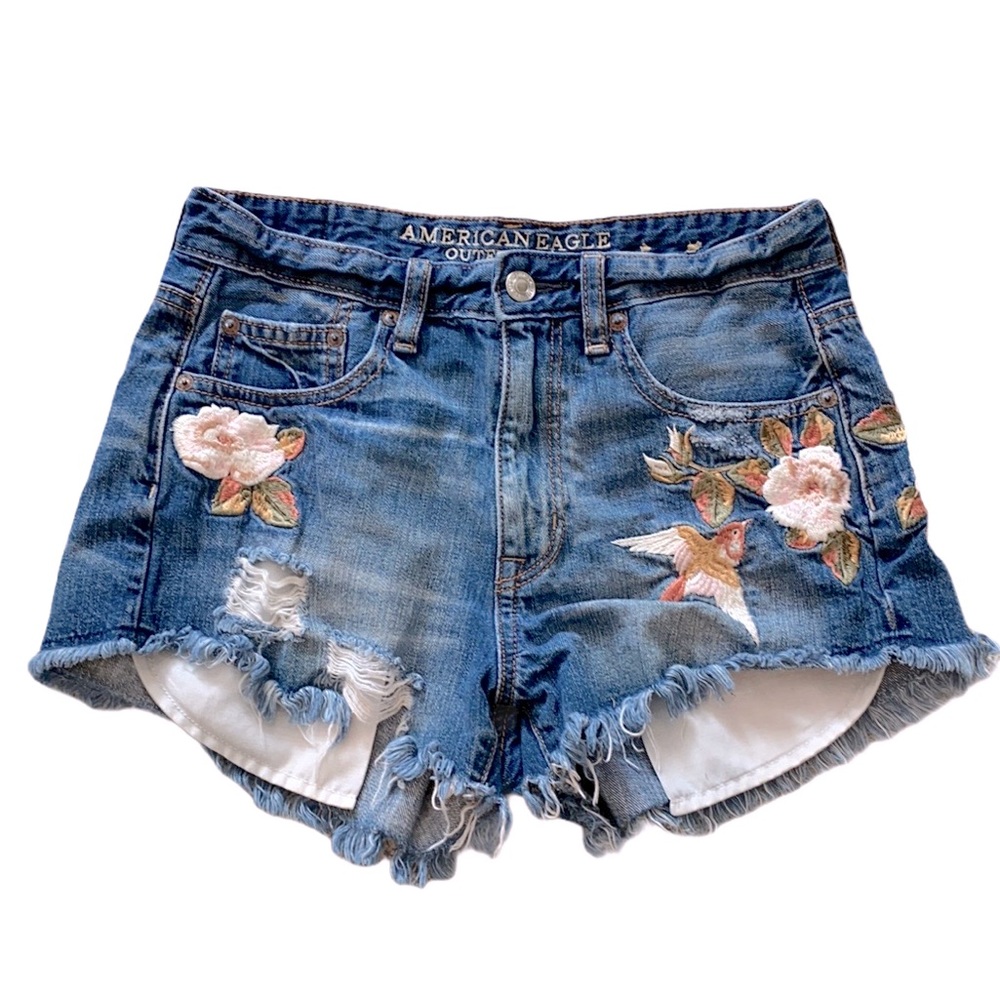 American Eagle Hi Rise Festival Bird Flower Shorts